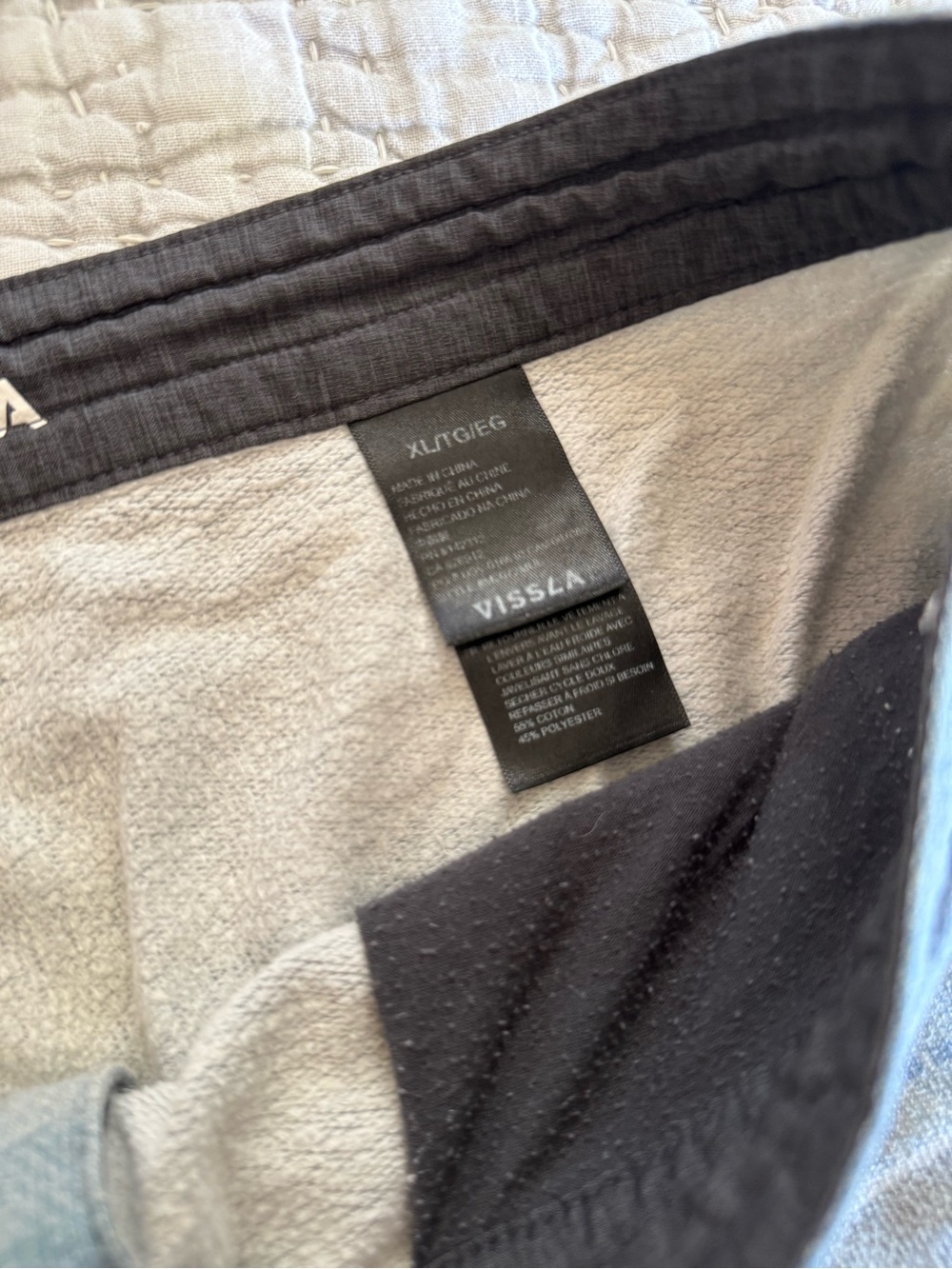 Vissla shorts - Picture 2 of 3